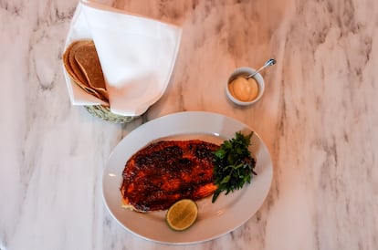 Pescado del día a la talla, uno de los platos de la carta de Jerónimo. 