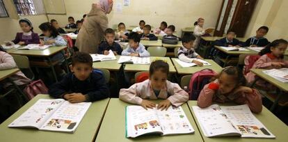 Ni&ntilde;os en La Residencia, el colegio marroqu&iacute; en Melilla.