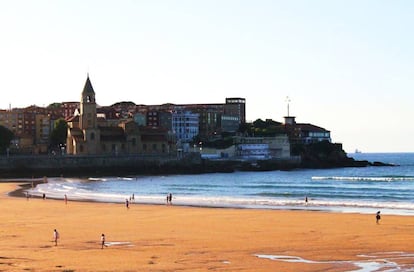 La playa de San Lorenzo.