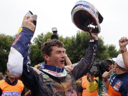 Marc Coma celebra su quinto t&iacute;tulo del Dakar. 