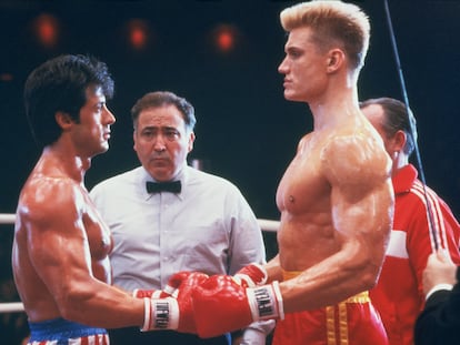 Rocky Balboa e Iván Drago (interpretado por Dolph Lundgren) en 'Rocky IV'. No hay crisis geopolítica que no se pueda resolver a puñetazos.
