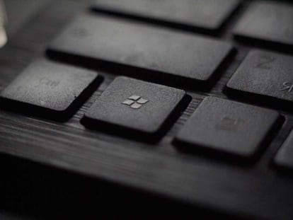 Este atajo de teclado te permite acceder al portapapeles de Windows al momento y escribir o trabajar más rápido