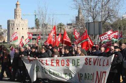 Manifestación de trabajadores de astilleros en Sevilla.
