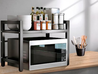 El soporte extensible para microondas más vendido en Amazon.