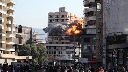 Un edificio bombardeado en los barrios del sur de Beirut, este viernes.