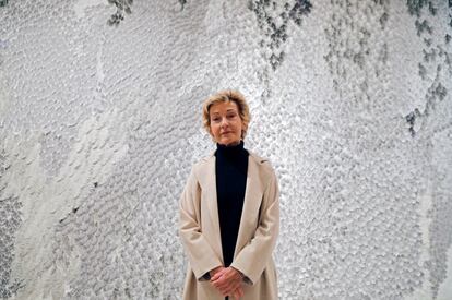 La artista Soledad Sevilla ha recibido este lunes el Premio Velázquez de Artes Plásticas 2020, por ser “pionera en la experimentación con los lenguajes en el Centro de Cálculo y la solvencia con la que transita entre el plano y el espacio”.