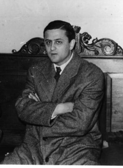 El escritor Luis Martín Santos.