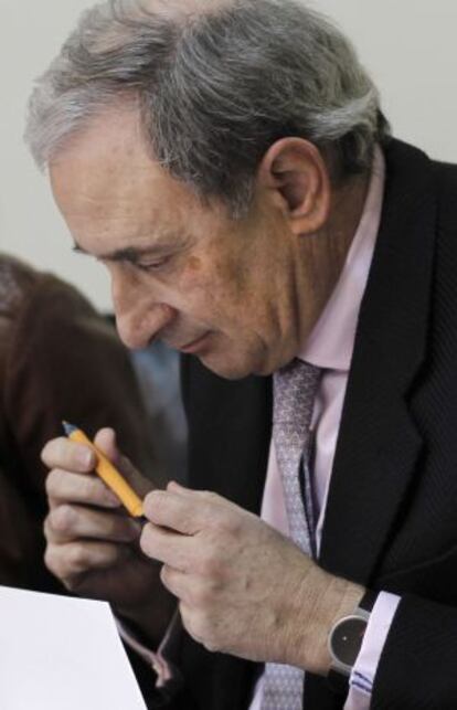 Alfonso S&aacute;nchez, director de CRTVG, ayer en el Parlamento.