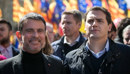 Manuel Valls con Albert Rivera, el 18 de marzo en Barcelona.