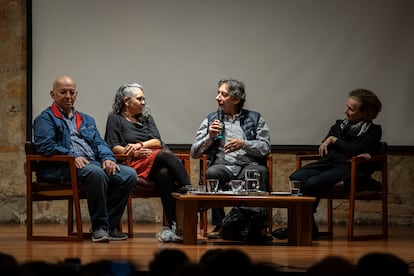 Otty Patiño, alto comisionado para la Paz, Maria José Pizarro, Senadora de la República, y Vera Grabe, jefa de la delegación del Gobierno con el ELN, en enero de 2023.