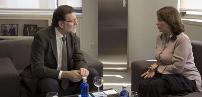 Rajoy y Mitzy Capriles, este viernes en la sede del PP.