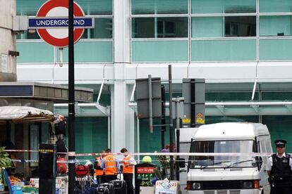 La Polica britnca ha desalojado todas las estaciones de metro de Londres.