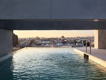 Piscina exterior de Lagasca, 99, en Madrid.