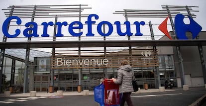 Carrefour de Saint-Herblain, a las afueras de Nantes.