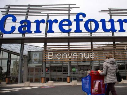 Carrefour de Saint-Herblain, a las afueras de Nantes.