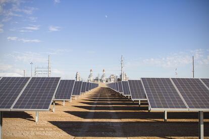 Instalaciones de una planta de aprovechamiento de energ&iacute;a solar.