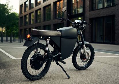 BlackTea Electric Adventure Moped.