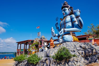 Un templo hindú en la ciudad costera de Trincomalee.