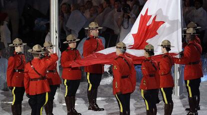 Los ganadores indiscutibles de estos Juegos han sido los anfitriones canadienses. La bandera de este país se izó al inicio de la ceremonia de clausura.