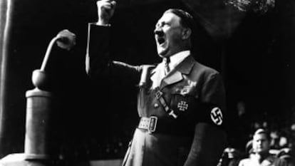 Adolf Hitler, durante una arenga en 1930.