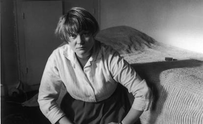 Retrato de la escritora Iris Murdoch, en 1957.