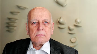 Edgardo Cozarinsky en París (Francia), en 2011.