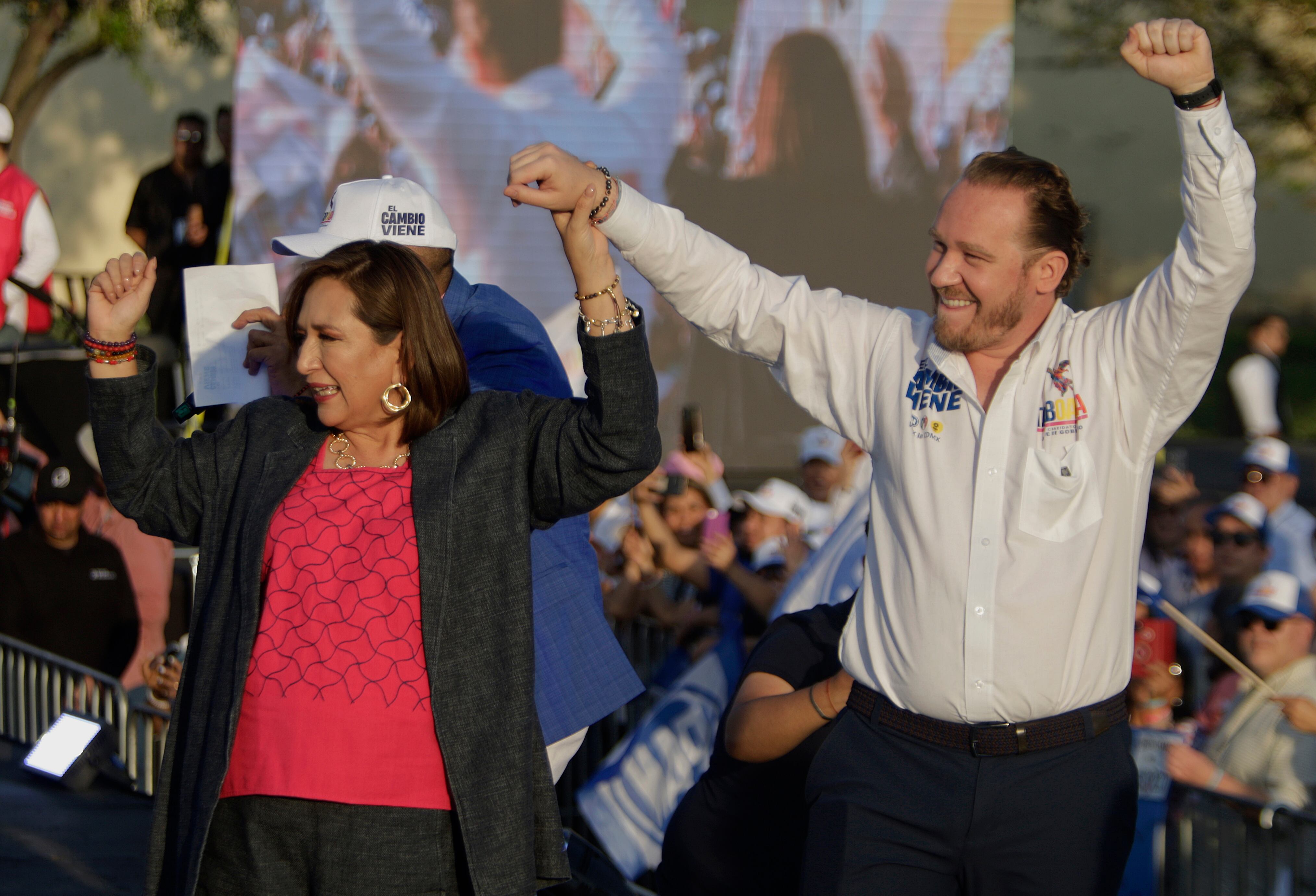 Santiago Taboada y Xóchitl Gálvez arrancan su campaña en el Parque Bicentenario de la Ciudad de México, en marzo de 2024.