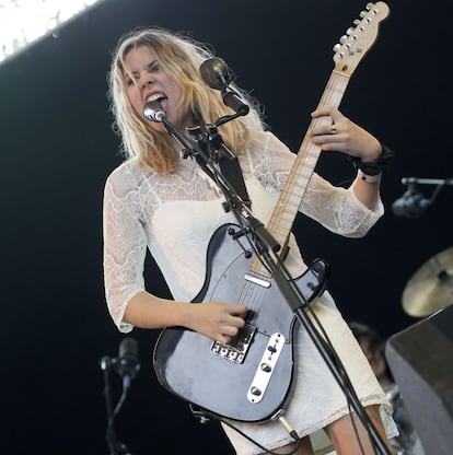 Tras haber llegado a lo más alto de las listas de ventas con su primer disco, 'My love is cool', y haber tenido la oportunidad de tocar en los festivales de Glastonbury y Reeding antes de cumplir 25, Wolf Alice fue uno de los grupos que abrió el Dcode Festival.