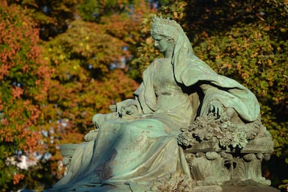 Monumento en honor a la emperatriz Sissi, en Budapest.