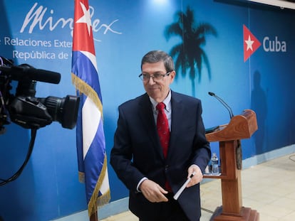 El ministro de Relaciones Exteriores de Cuba, Bruno Rodríguez, tras dejar una conferencia de prensa en La Habana, este lunes.