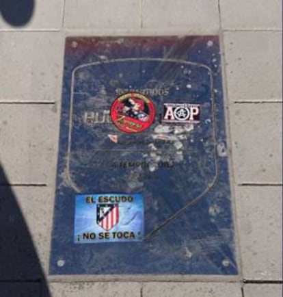 La placa de Hugo Sánchez en el Wanda Metropolitano. 