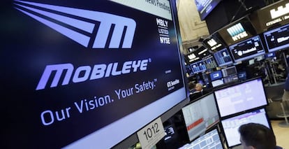 Logo de la división de vehículos sin conductor de Intel en Israel, Mobileye.