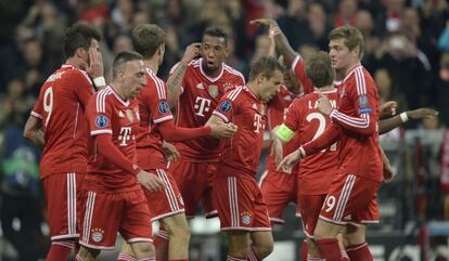 Los jugadores del Bayern Munich celebran su gol en el encuentro. 