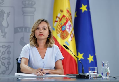 La portavoz y ministra de Educación, Formación Profesional y Deportes, Pilar Alegría, en la rueda de prensa posterior a la reunión del Consejo de Ministros, este martes en Madrid.
