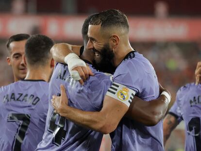 Soccer Football - LaLiga - Almeria v Real Madrid - Estadio de los Juegos Mediterraneos, Almeria, Spain - August 14, 2022 Real Madrid's David Alaba celebrates scoring their second goal with Karim Benzema REUTERS/Jon Nazca