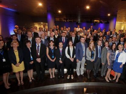 Foto de familia de los participantes en el 18 Congreso Anual de Registros Mercantiles Europeos