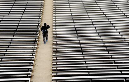 Asientos vacíos en el Kenan Stadium de la Universidad de Carolina del Norte, donde se preparan para la próxima temporada de fútbol americano universitario. 16 de julio de 2014.