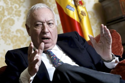 El ministro de Asuntos Exteriores, José Manuel García-Margallo, en un momento de la entrevista.