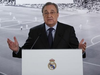 Florentino Pérez se dirige a los medios de comunicación.