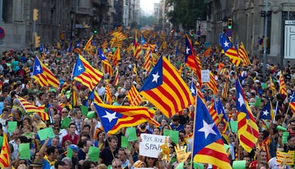 Miles de catalanes tomaron las calles la Diada de 2012.