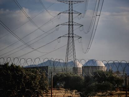 Vista de la central nuclear de Almaraz.