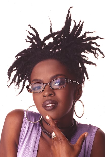 Lauryn Hill y sus famosas rastas en 1998.