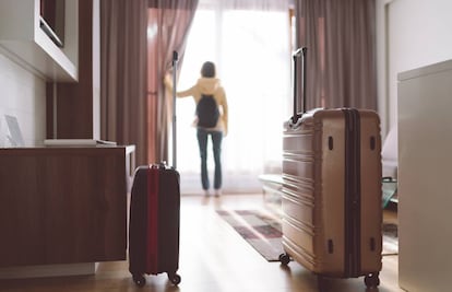 Empty-nest syndrome: an occupational hazard for people with children who move abroad.