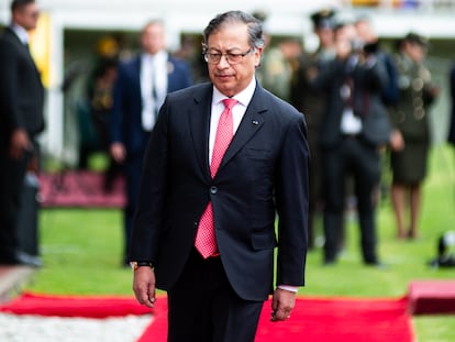 Gustavo Petro en la Academia de Policía General Santander en Bogotá, Colombia.