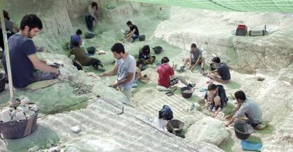 Excavación del Cerro de los Batallones en Torrejón de Velasco .