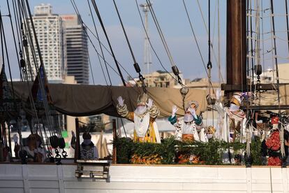 Los Reyes Magos, la tarde del pasado 5 de enero, cuando llegaron en barco a Barcelona luciendo vestidos nuevos.