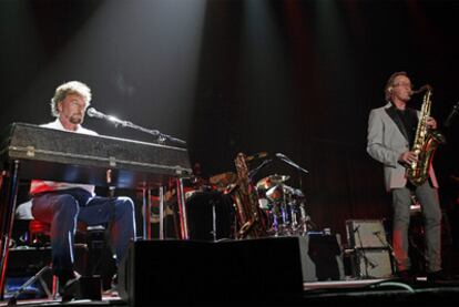 Rick Davies al teclado y John Helliwell durante el concierto de Supertramp en Barcelona.