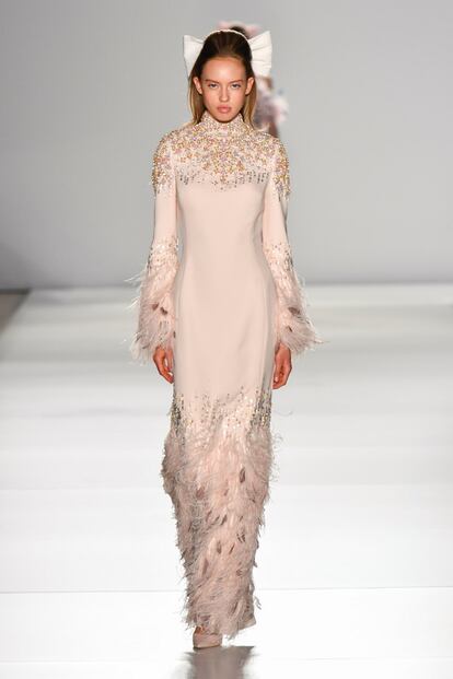 smag-ralph-russo-hc-rs20-0327
