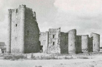 El castillo en los años setenta.