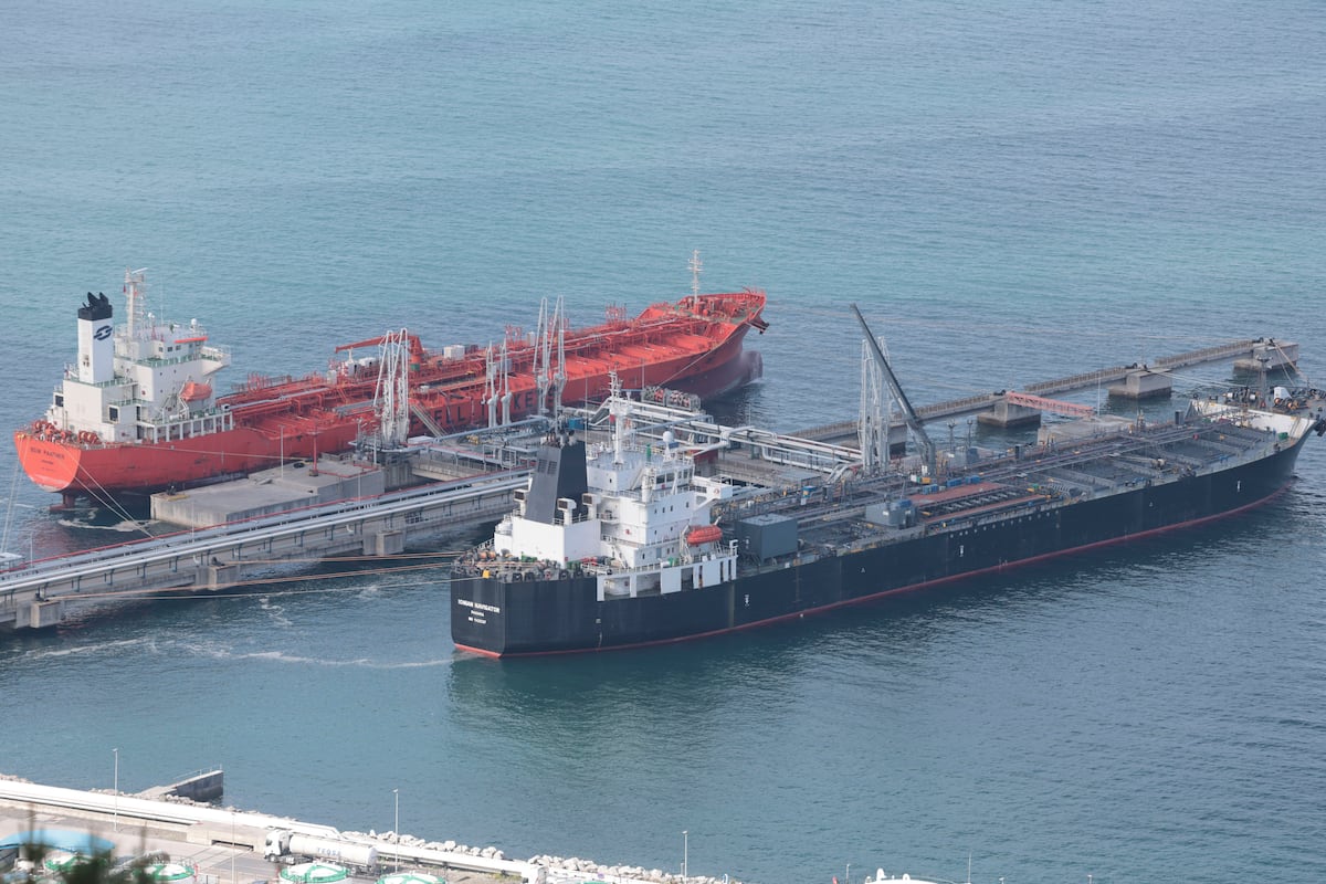 Crisis en Irán: Petróleo se dispara y Europa enfrenta estancamiento
